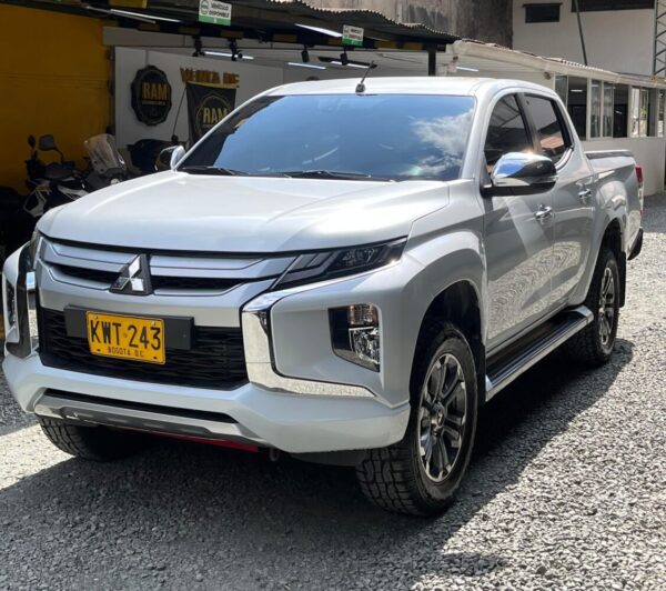 MITSUBISHI L200 GLS TP 2.5CC 4X4 2023
