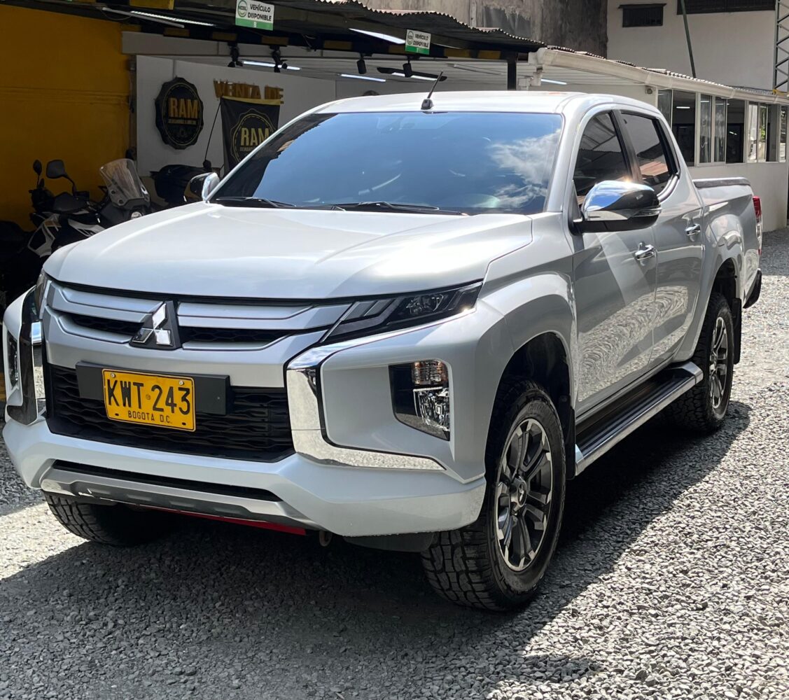 MITSUBISHI L200 GLS TP 2.5CC 4X4 2023: imagen 1