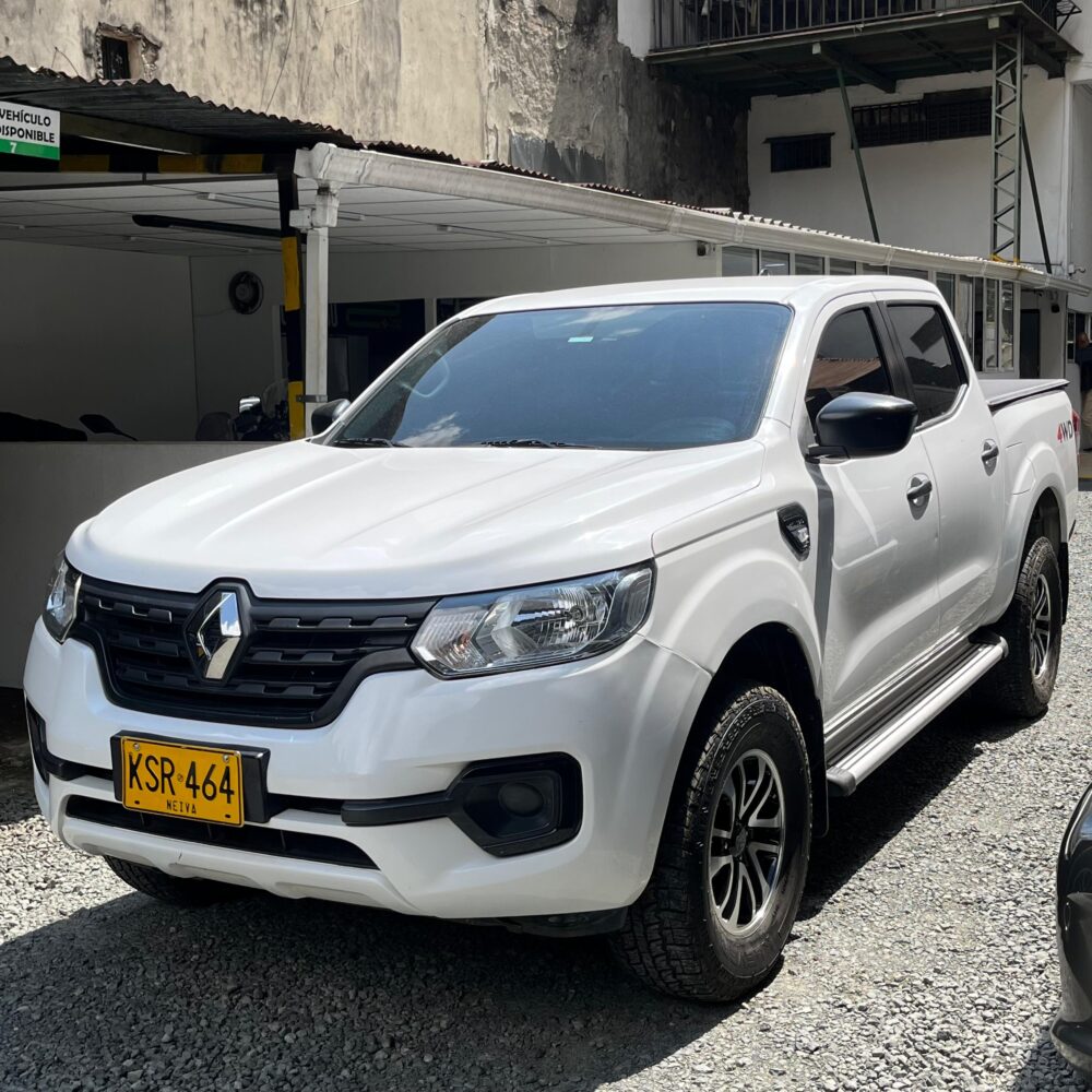 RENAULT ALASKAN MT 2.5CC 4X4 2022: imagen 1