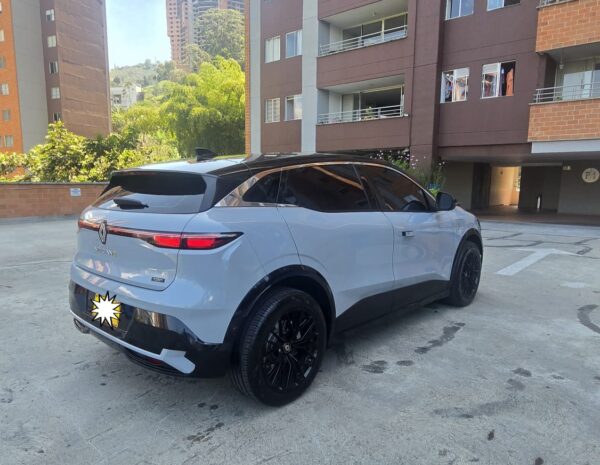 RENAULT MEGANE E-TECH AT 4X2 2025**