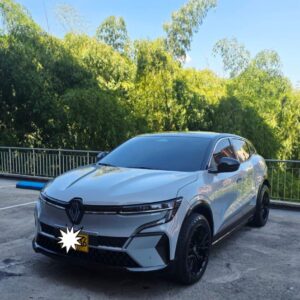 RENAULT MEGANE E-TECH AT 4X2 2025**: imagen 2