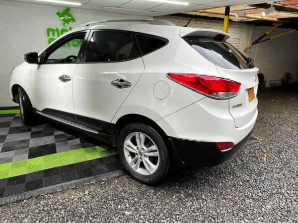 HYUNDAI TUCSON IX 35 2.0L MT 2.0CC 4X2 2014**