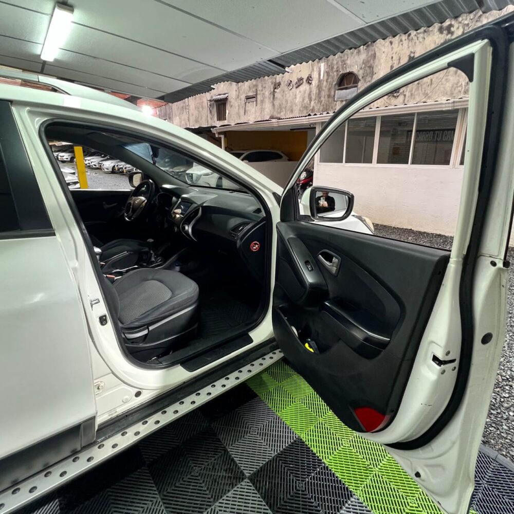 HYUNDAI TUCSON IX 35 2.0L MT 2.0CC 4X2 2014**: imagen 7
