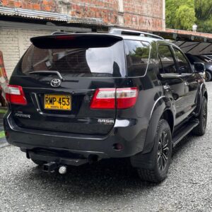 TOYOTA FORTUNER 2.7L AT 2.7CC 4X2 2012**: imagen 7