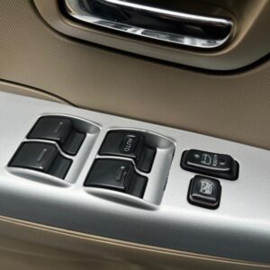 TOYOTA FORTUNER 2.7L AT 2.7CC 4X2 2012**: imagen 11