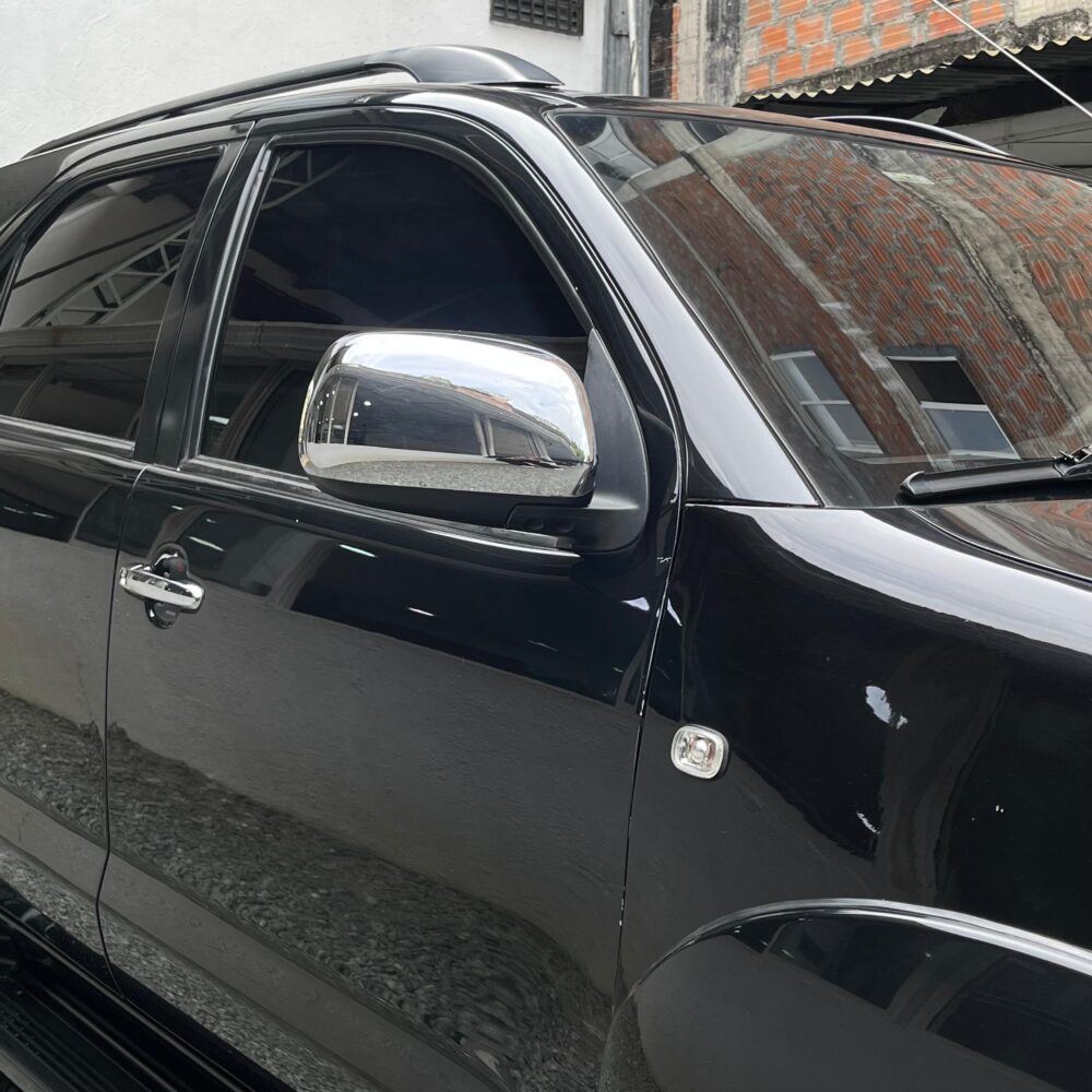 TOYOTA FORTUNER 2.7L AT 2.7CC 4X2 2012**: imagen 4