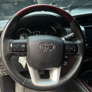 TOYOTA FORTUNER 2.7L MID TP 2.7CC 4X2 2020: imagen 12