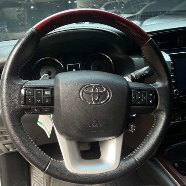 TOYOTA FORTUNER 2.7L MID TP 2.7CC 4X2 2020