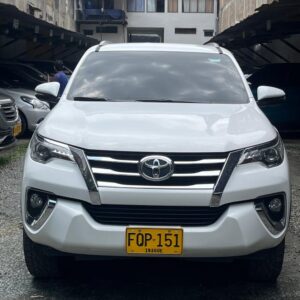 TOYOTA FORTUNER 2.7L MID TP 2.7CC 4X2 2020: imagen 2