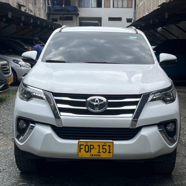 TOYOTA FORTUNER 2.7L MID TP 2.7CC 4X2 2020