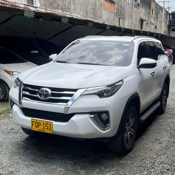 TOYOTA FORTUNER 2.7L MID TP 2.7CC 4X2 2020