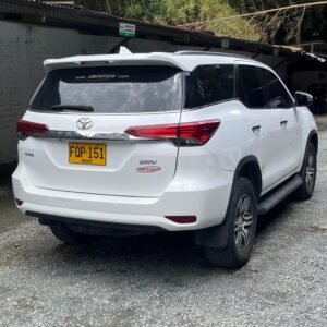 TOYOTA FORTUNER 2.7L MID TP 2.7CC 4X2 2020: imagen 7