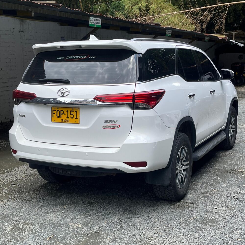 TOYOTA FORTUNER 2.7L MID TP 2.7CC 4X2 2020: imagen 7
