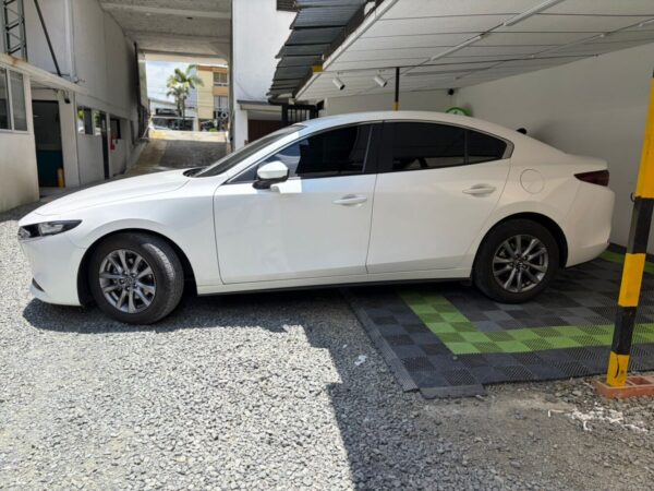 MAZDA 3 TOURING AT 2.0CC 2021