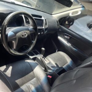 TOYOTA FORTUNER 2.7L AT 2.7CC 4X2 2015: imagen 13
