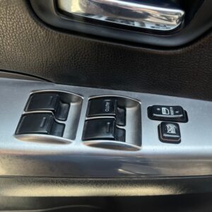 TOYOTA FORTUNER 2.7L AT 2.7CC 4X2 2015: imagen 10