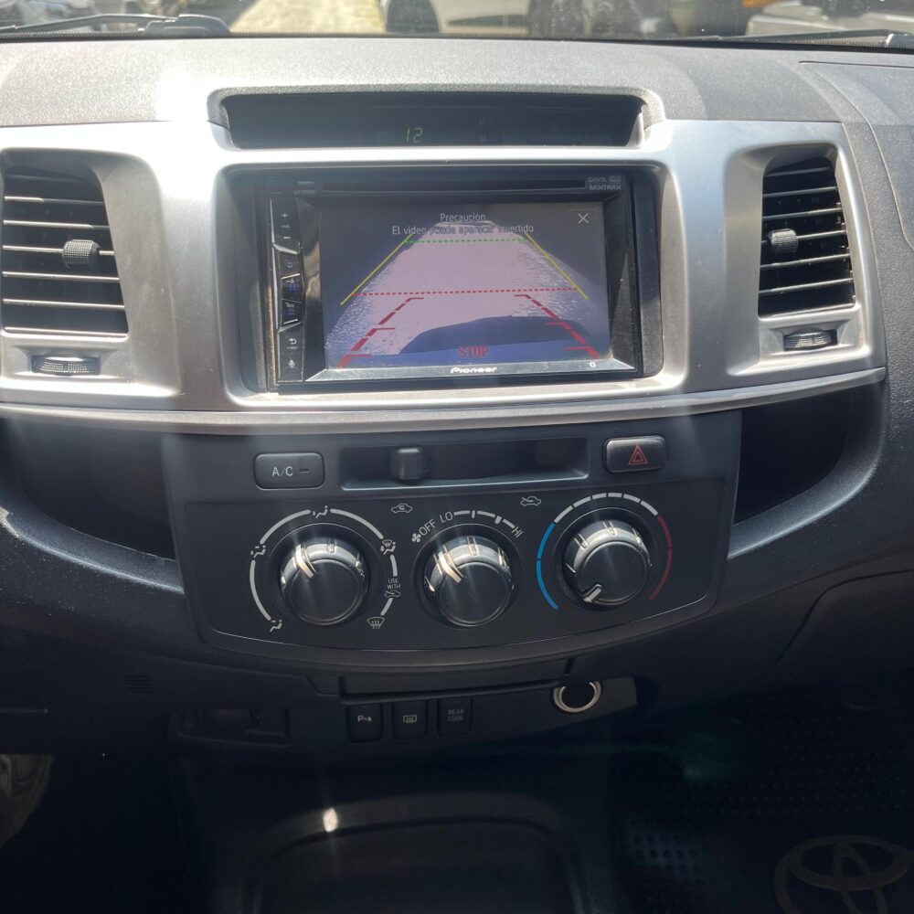 TOYOTA FORTUNER 2.7L AT 2.7CC 4X2 2015: imagen 11