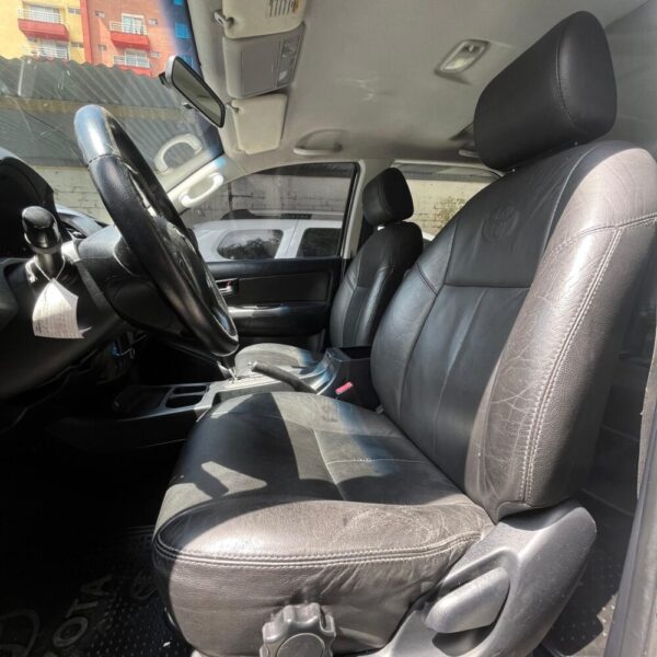 TOYOTA FORTUNER 2.7L AT 2.7CC 4X2 2015