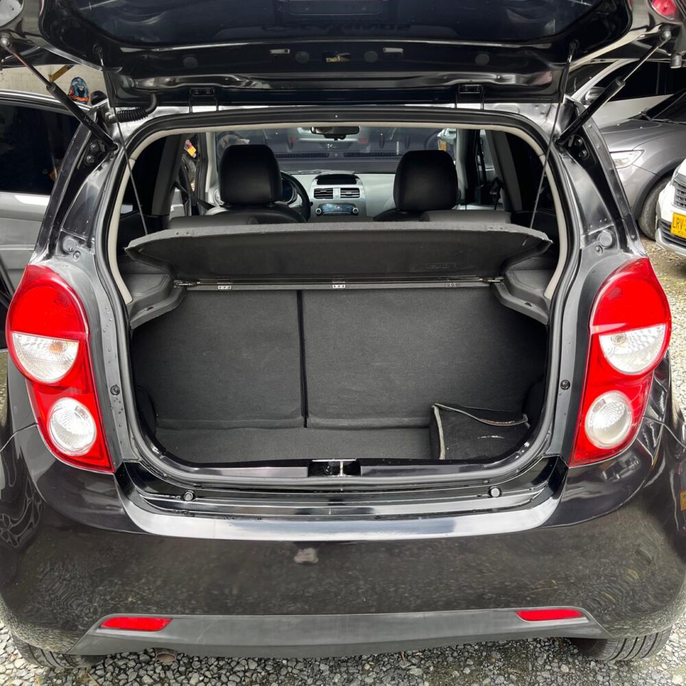 CHEVROLET SPARK GT  LTZ MT 1.2CC 2016**: imagen 18