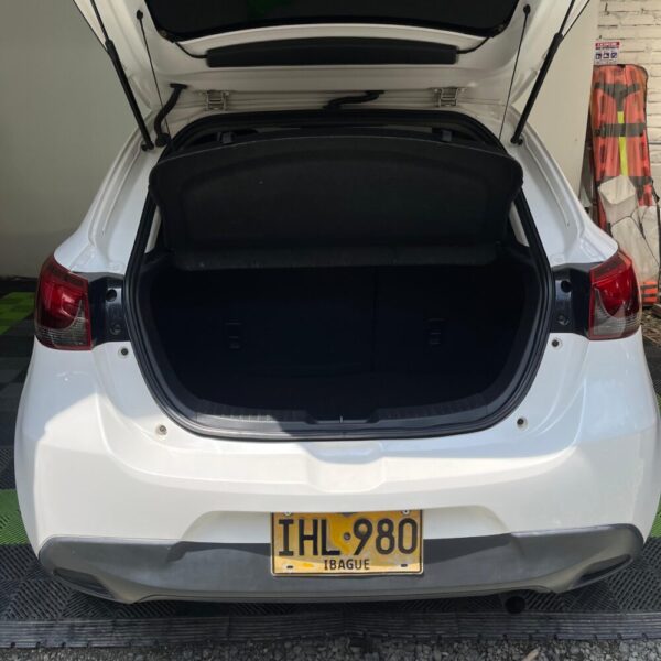 MAZDA 2 TOURING MT 1.5CC 2017