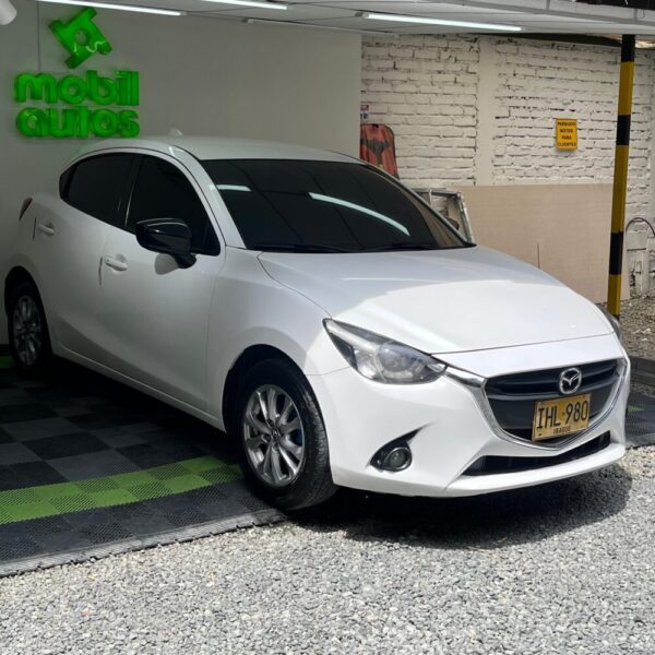 MAZDA 2 TOURING MT 1.5CC 2017