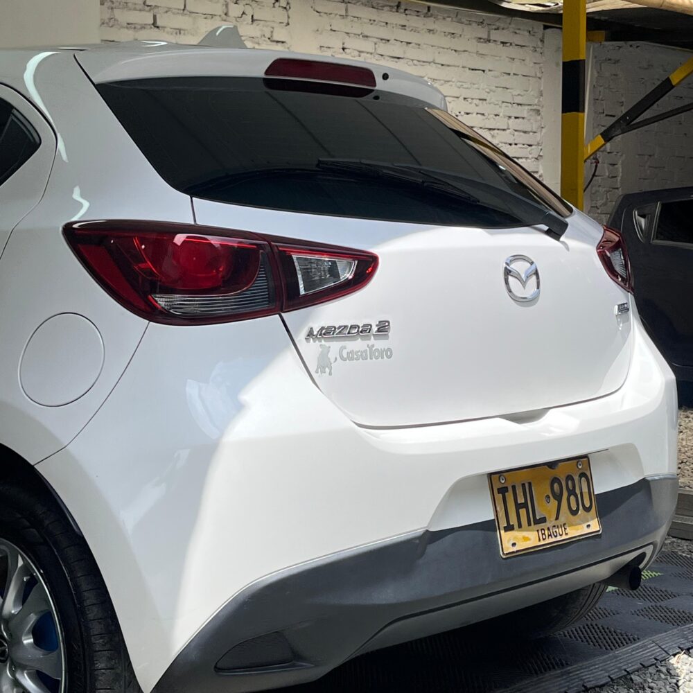 MAZDA 2 TOURING MT 1.5CC 2017: imagen 10