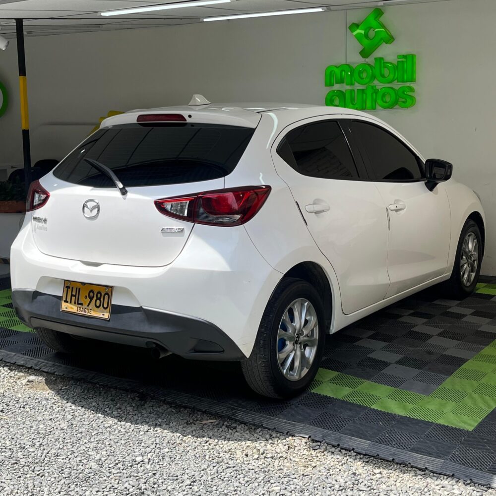MAZDA 2 TOURING MT 1.5CC 2017: imagen 7
