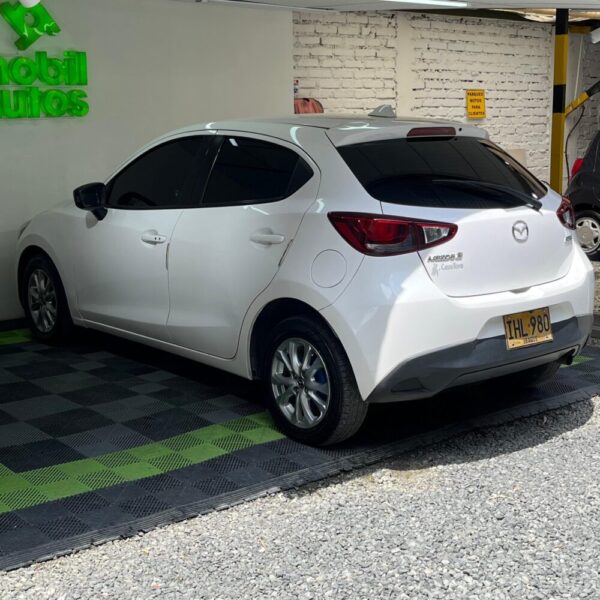 MAZDA 2 TOURING MT 1.5CC 2017
