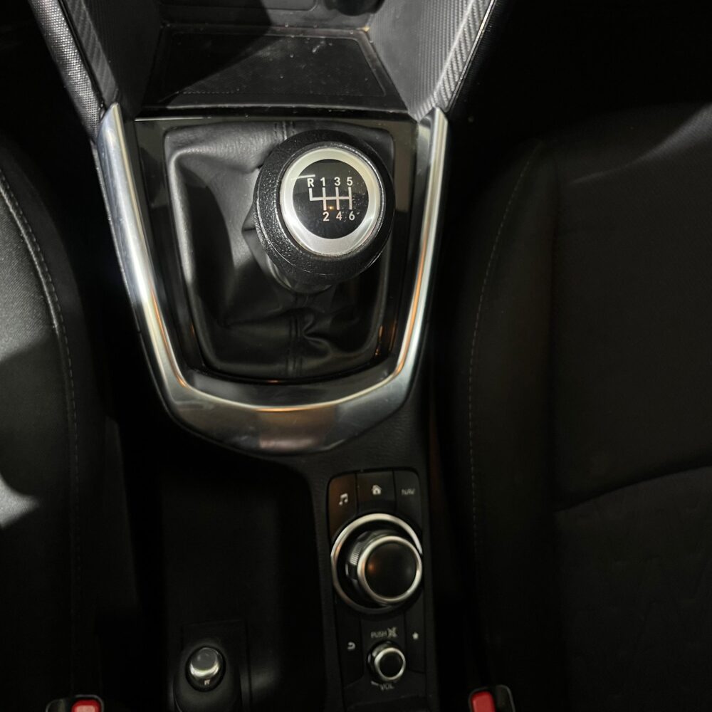 MAZDA 2 TOURING MT 1.5CC 2017: imagen 14