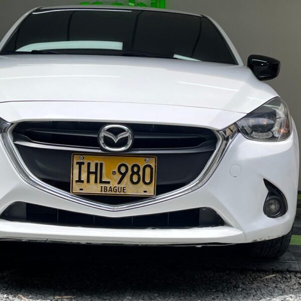 MAZDA 2 TOURING MT 1.5CC 2017