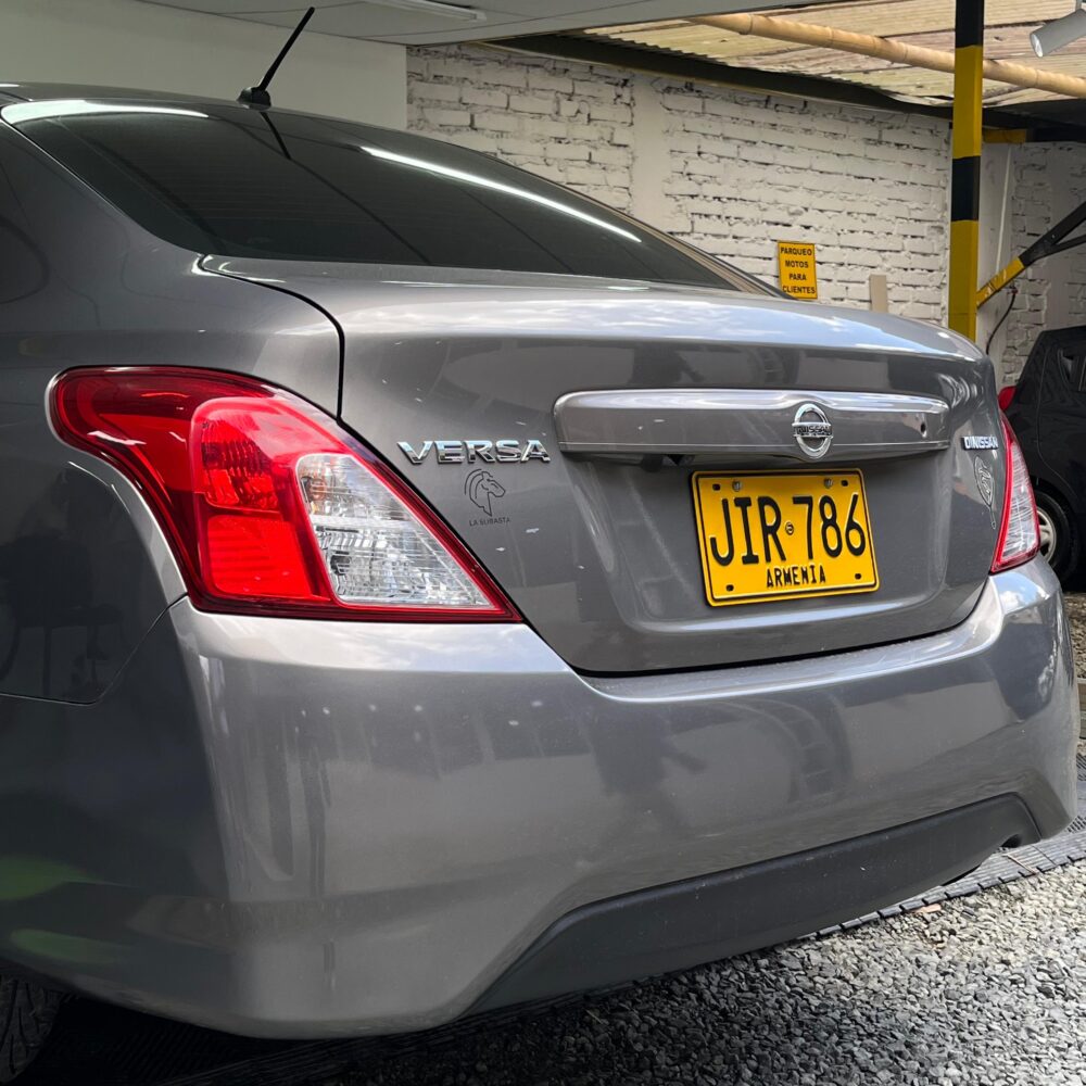 NISSAN VERSA ADVANCE AT 1.6CC 2019**: imagen 9