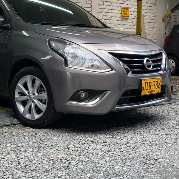 NISSAN VERSA ADVANCE AT 1.6CC 2019**