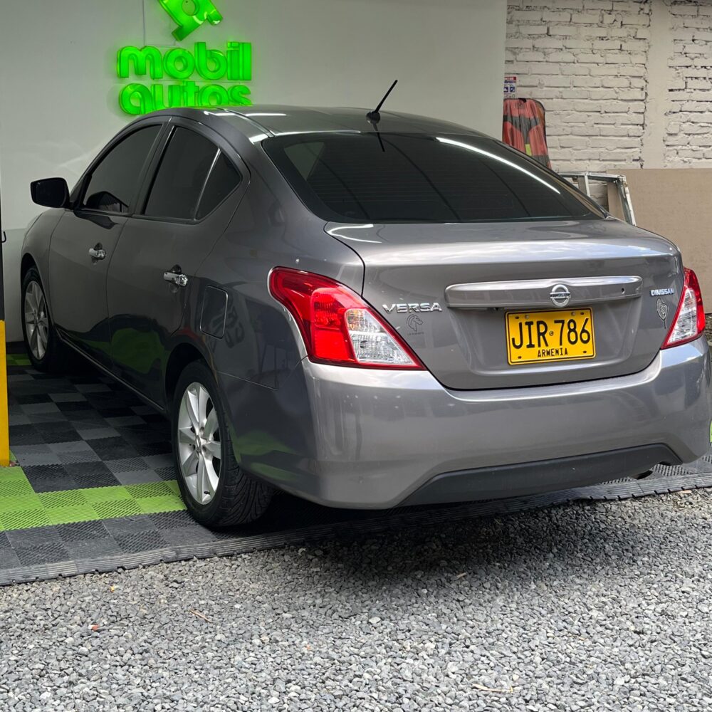 NISSAN VERSA ADVANCE AT 1.6CC 2019**: imagen 8