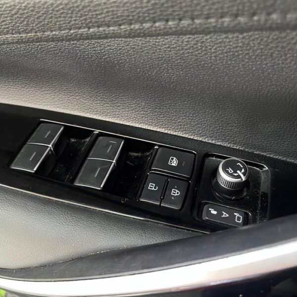 TOYOTA COROLLA SE-G HYBRID TP 1.8CC 2023