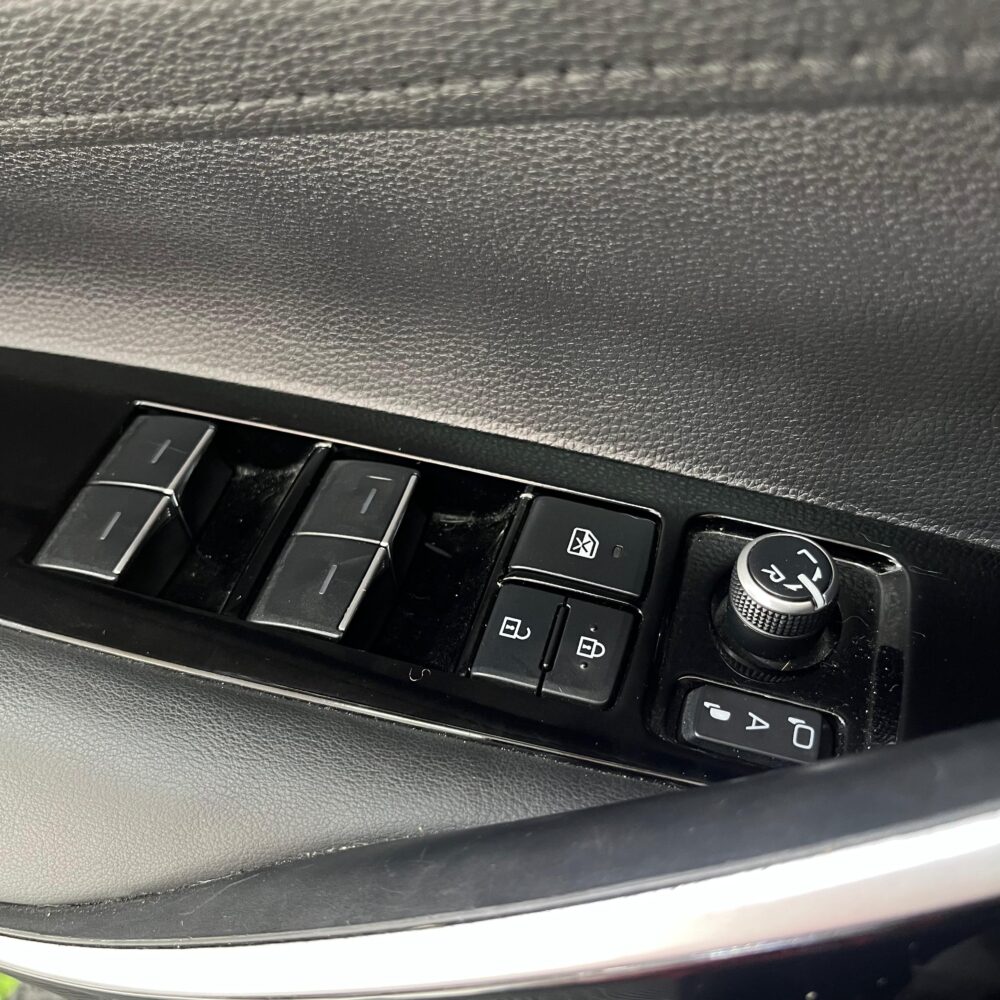 TOYOTA COROLLA SE-G HYBRID TP 1.8CC 2023: imagen 11