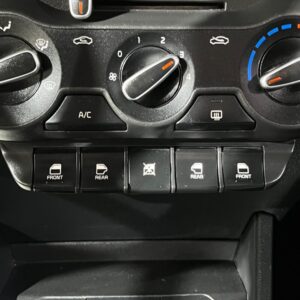 KIA SOLUTO DESIRE MT 1.4CC 2023: imagen 11