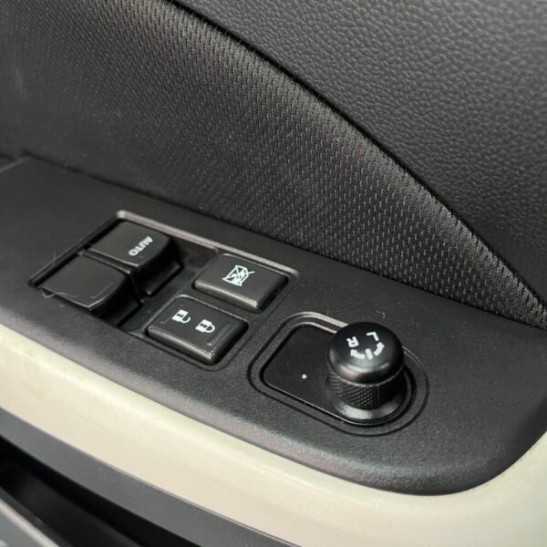 SUZUKI SWIFT HYBRID MT 1.2CC 2024