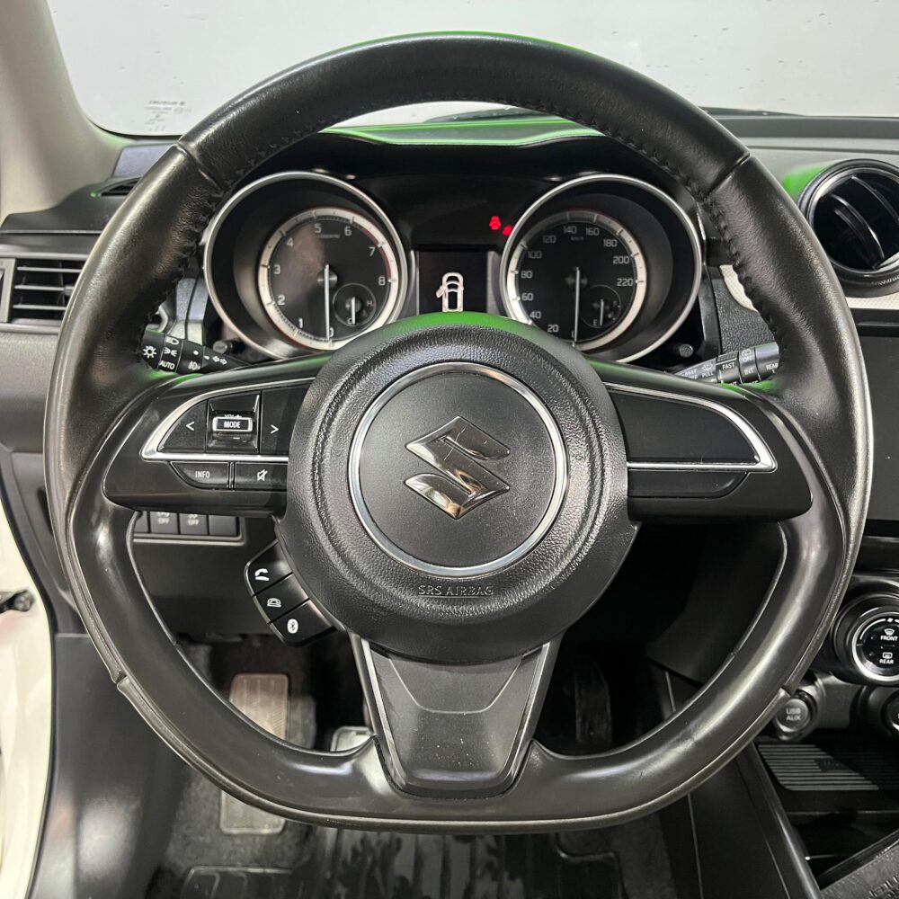 SUZUKI SWIFT HYBRID MT 1.2CC 2024: imagen 12