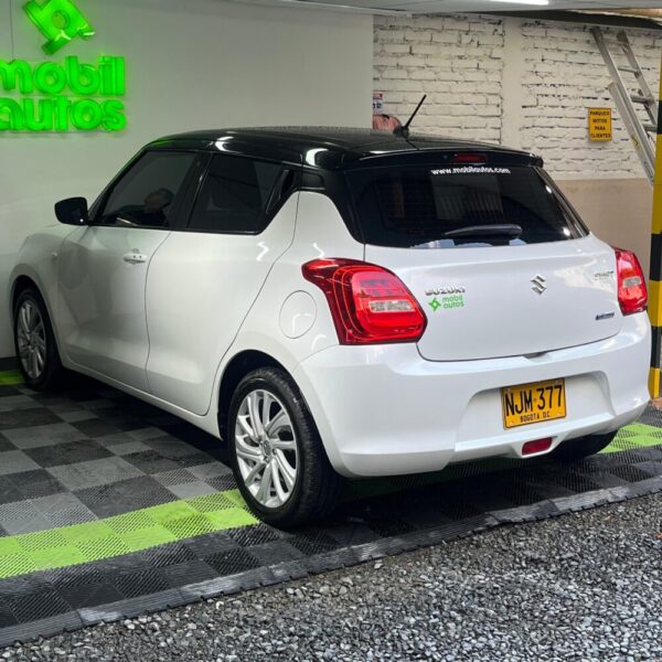 SUZUKI SWIFT HYBRID MT 1.2CC 2024